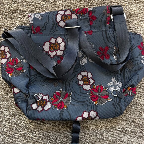 New without Tags Haiku Convertible Messenger/Backpack - Picture 2 of 6